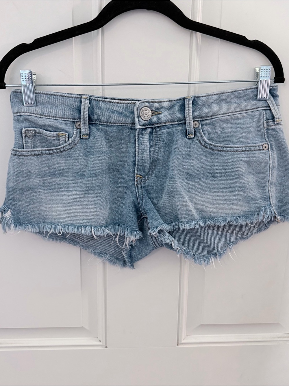 True Religion Joey Low Rise Denim Shorts 26 | Y2K Cut Off